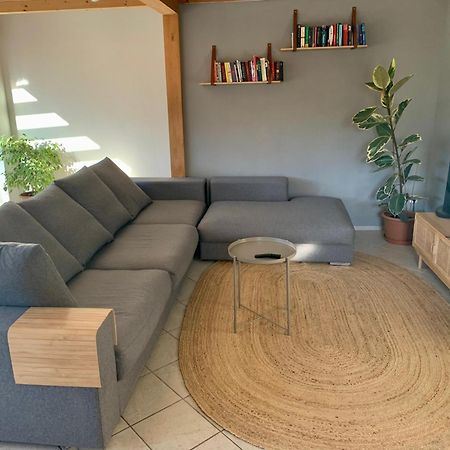Kleines Reihenhaus Im Chiemgau Apartment Зигсдорф Екстериор снимка