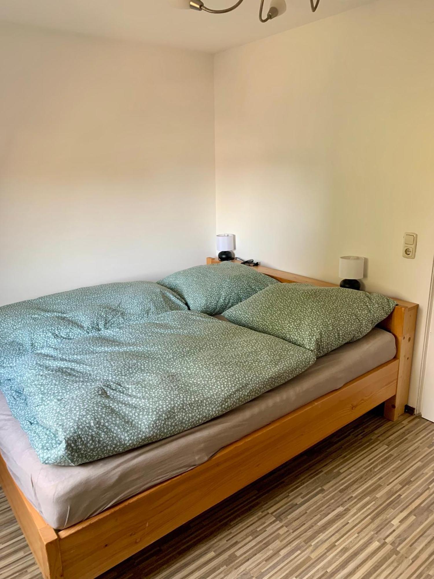 Kleines Reihenhaus Im Chiemgau Apartment Зигсдорф Екстериор снимка