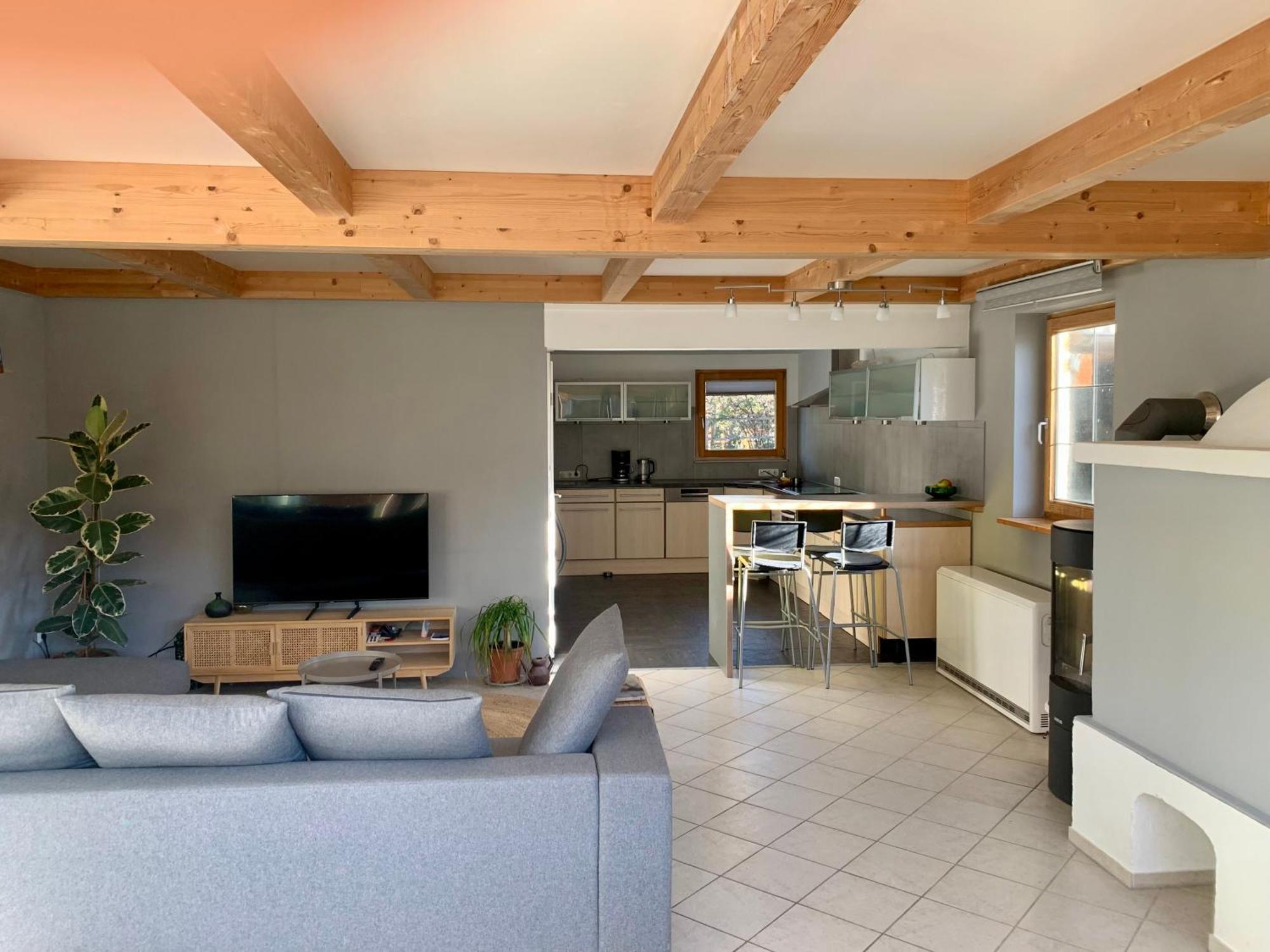 Kleines Reihenhaus Im Chiemgau Apartment Зигсдорф Екстериор снимка