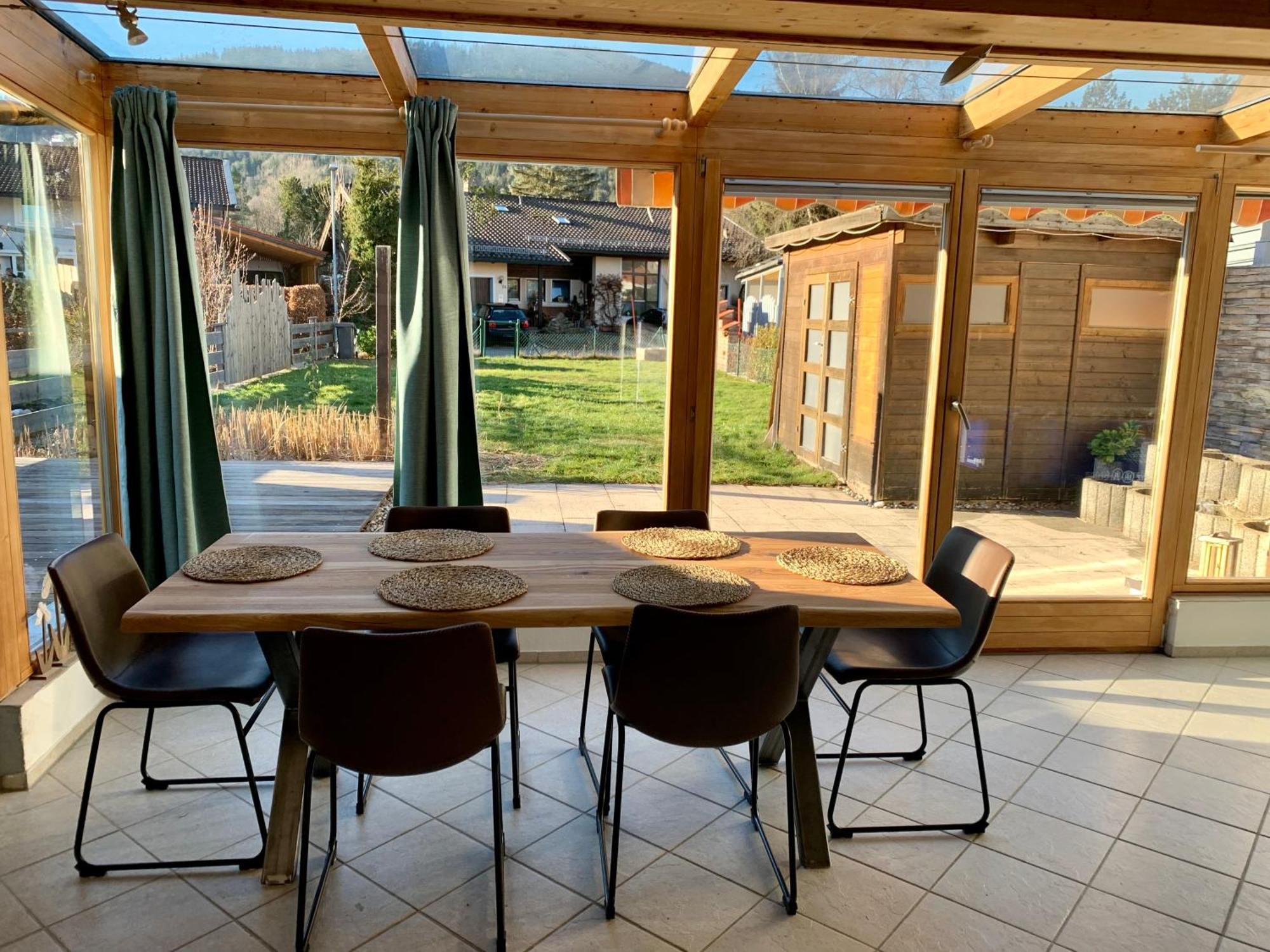 Kleines Reihenhaus Im Chiemgau Apartment Зигсдорф Екстериор снимка